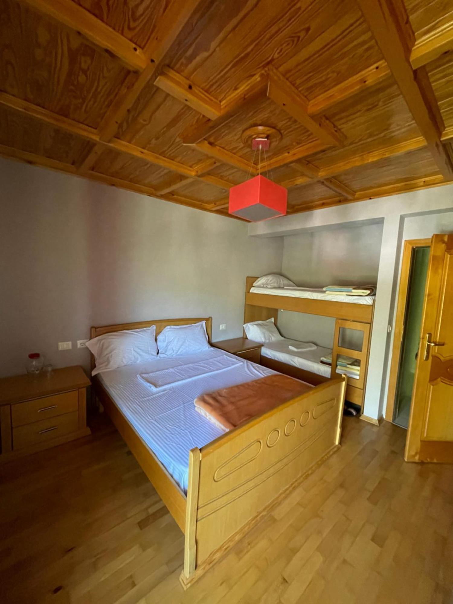 Lura Hotel Fushe-Lure 외부 사진