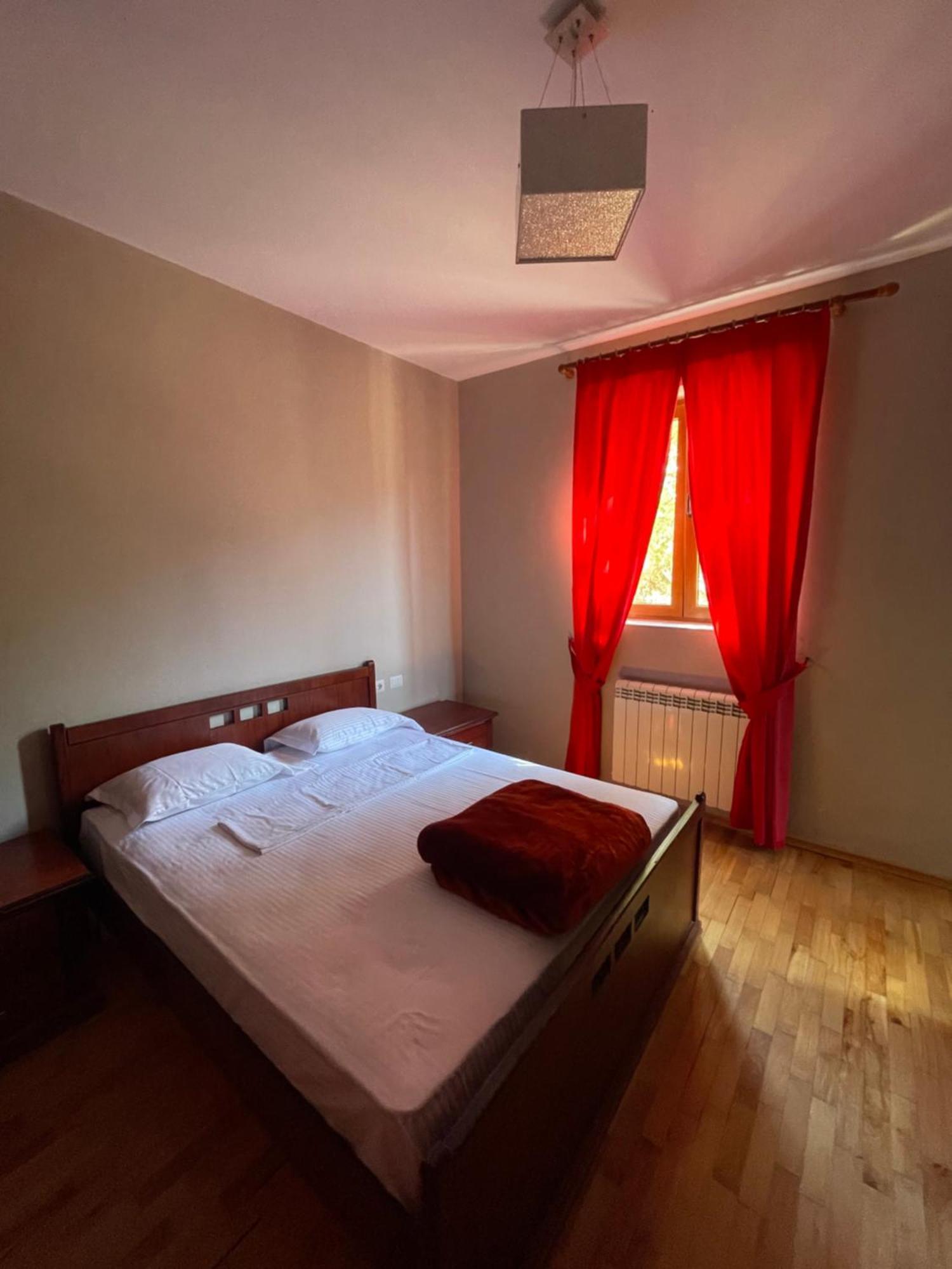 Lura Hotel Fushe-Lure 외부 사진
