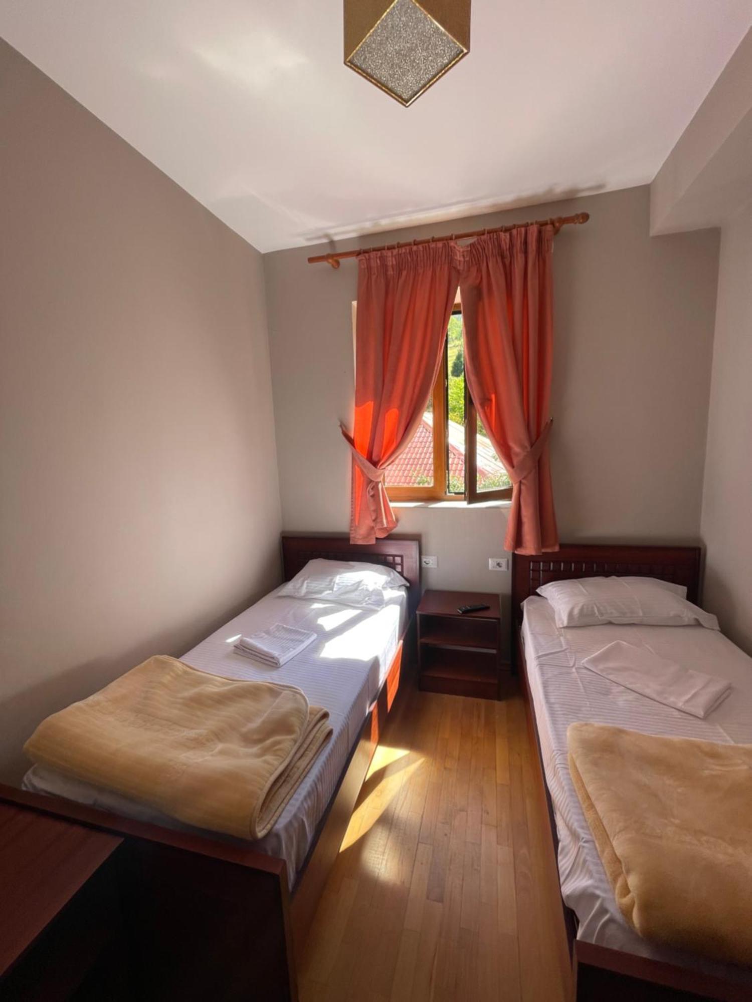 Lura Hotel Fushe-Lure 외부 사진