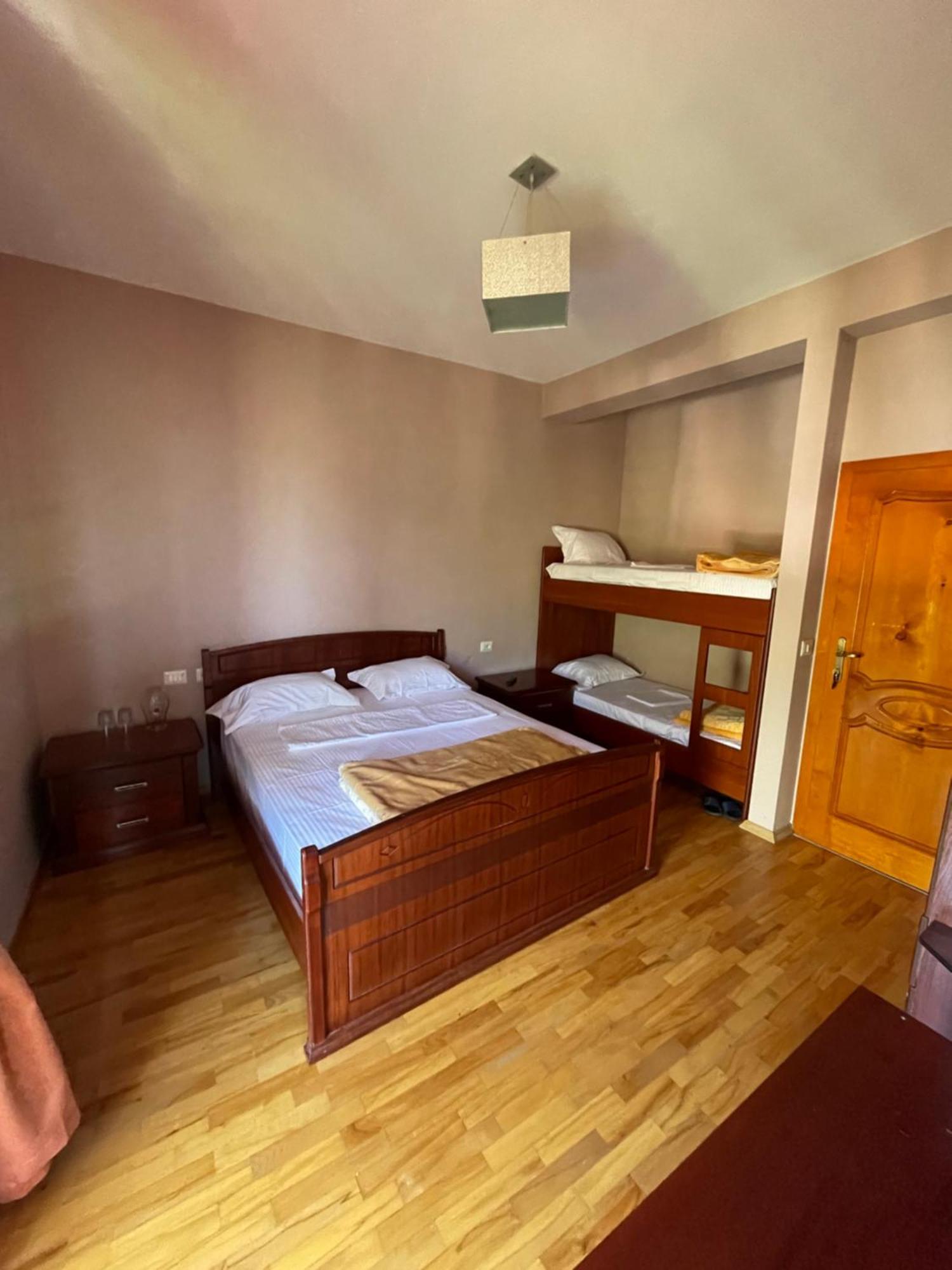 Lura Hotel Fushe-Lure 외부 사진