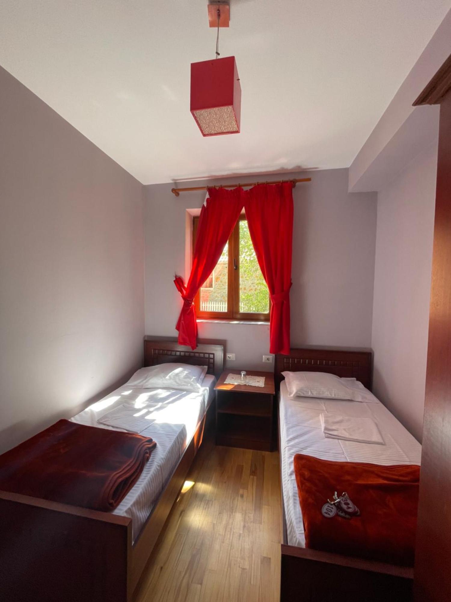 Lura Hotel Fushe-Lure 외부 사진