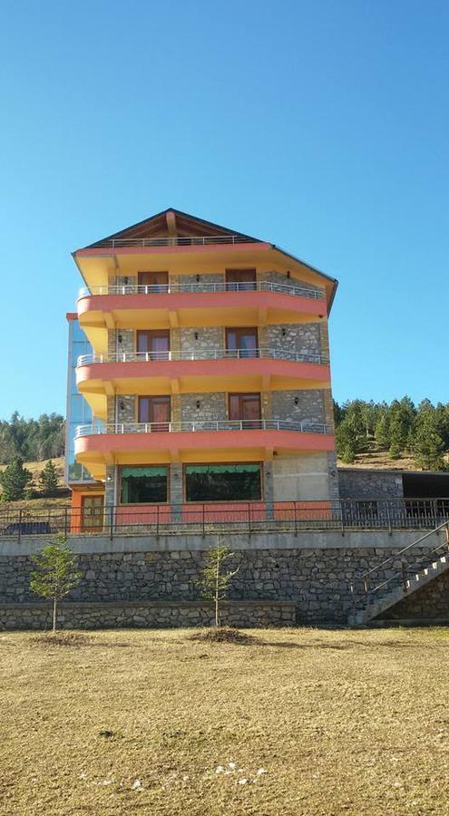Lura Hotel Fushe-Lure 외부 사진